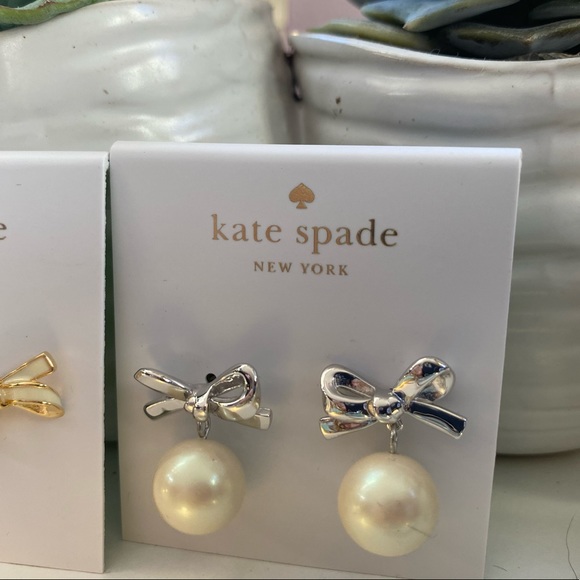 BRAND NEW Silver Kate Spade Bow Bracelet - Picture 2 of 4